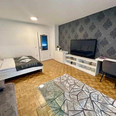 Clara Ljubljana Apartment エクステリア 写真